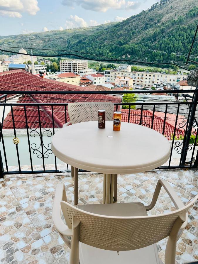 Nena'S Dashe House Берат Экстерьер фото