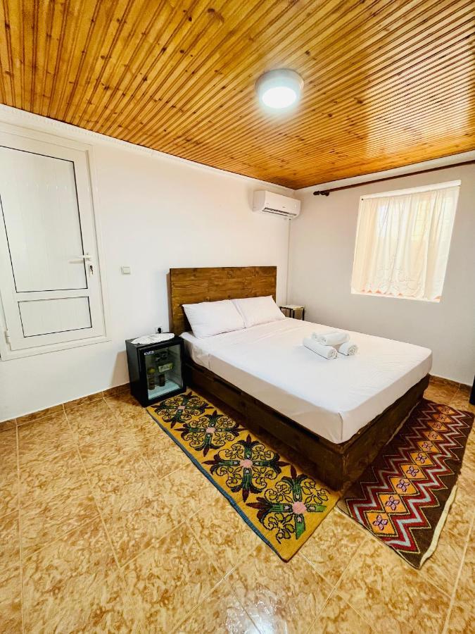 Nena'S Dashe House Берат Экстерьер фото
