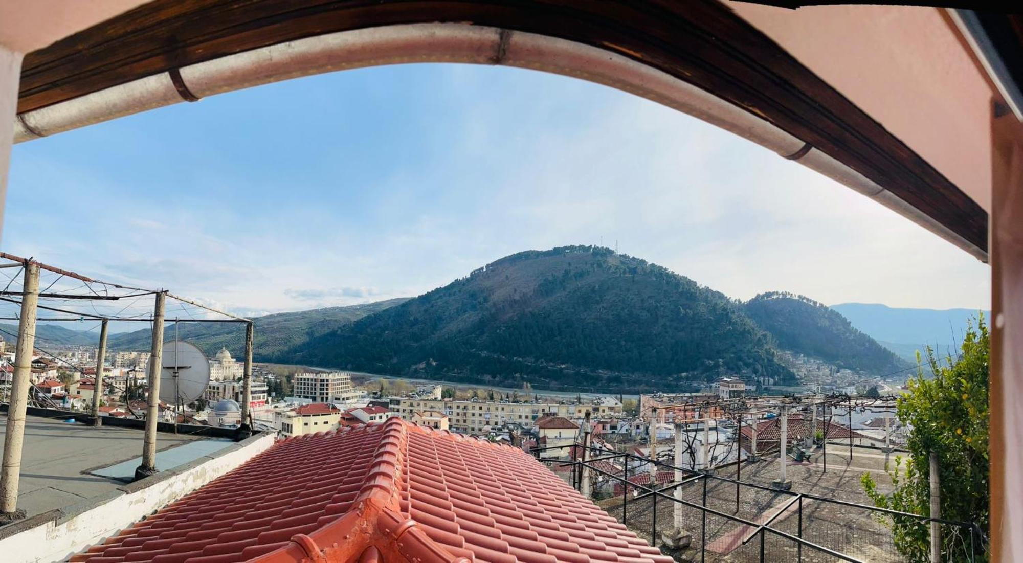 Nena'S Dashe House Берат Экстерьер фото