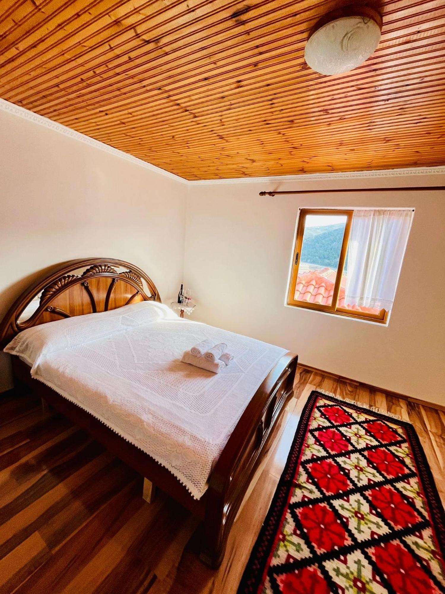 Nena'S Dashe House Берат Экстерьер фото